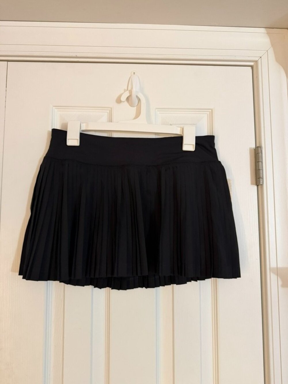 Lululemon Pleat to Street Skirt — All Black Size 8